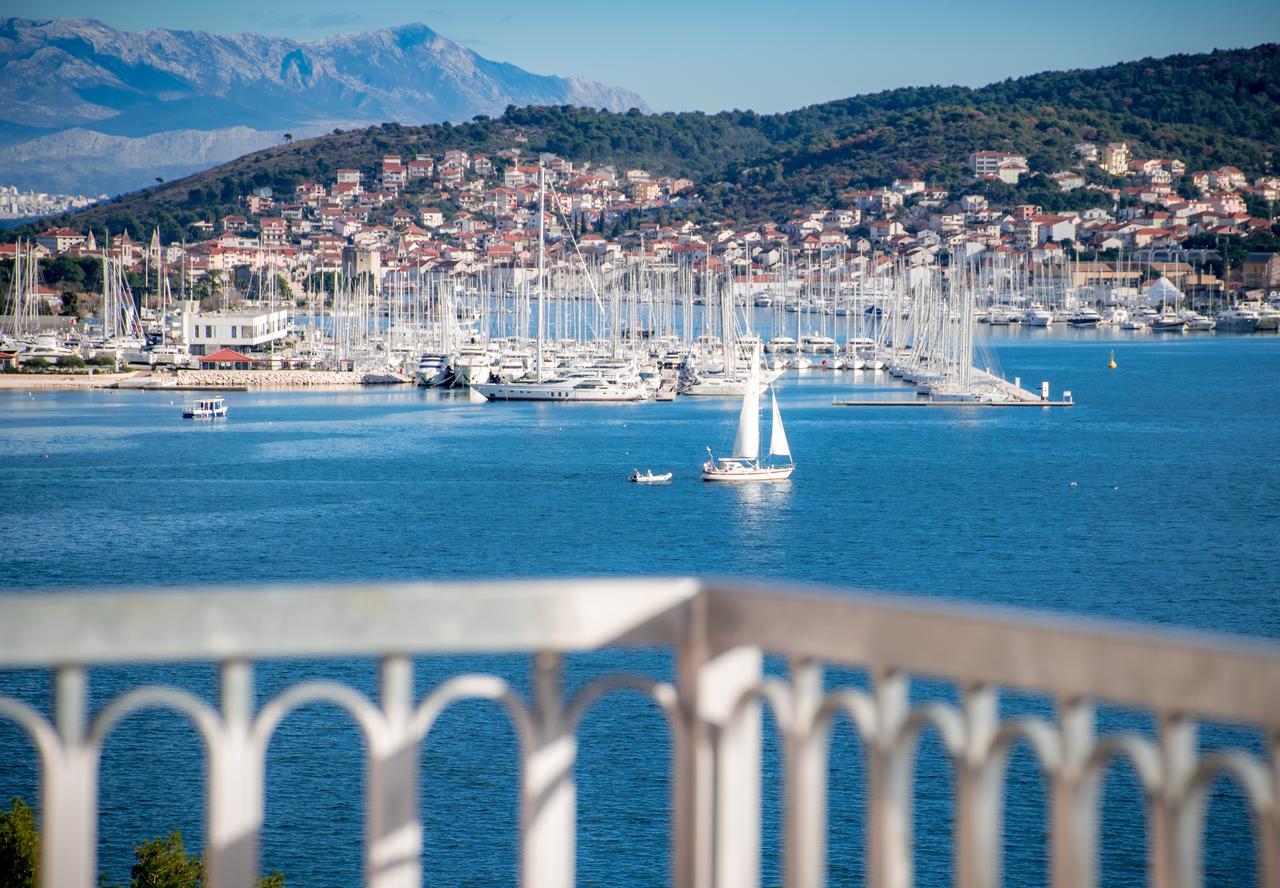 Apartments More Trogir Eksteriør bilde