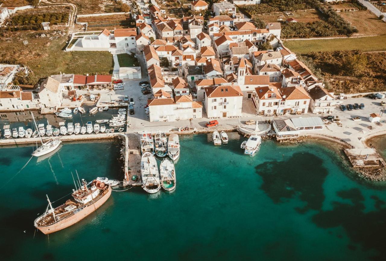 Apartments More Trogir Eksteriør bilde